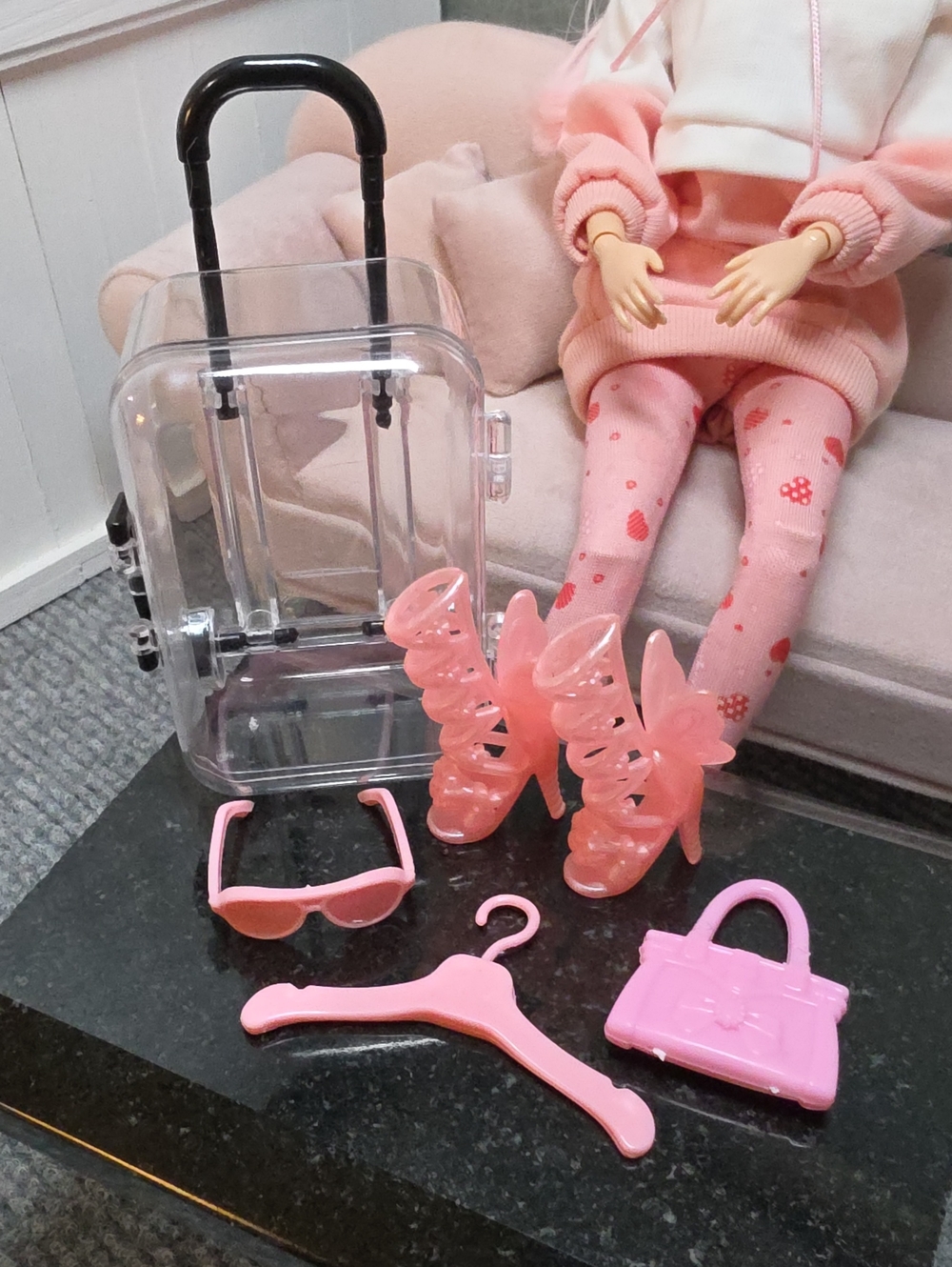 ✨ Fashion Bag & Accessories Set – Barbie Size